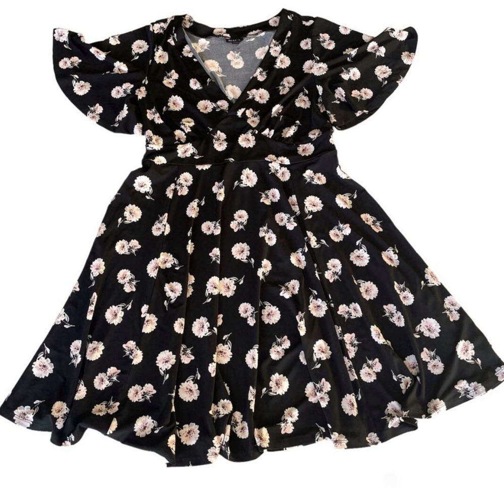Torrid Black Pink Floral Studio Knit‎ Flutter Sleeve Stretch Dress Size 4X - Picture 4 of 11